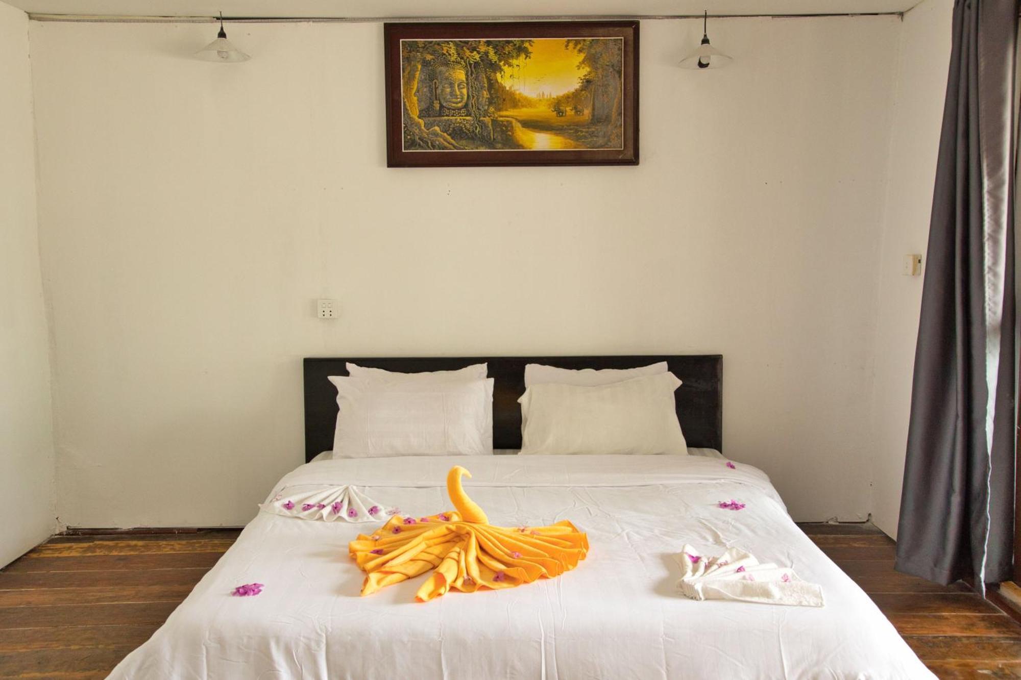 Koh Rong Beach Hostel And Bungalows Kaoh Touch ภายนอก รูปภาพ