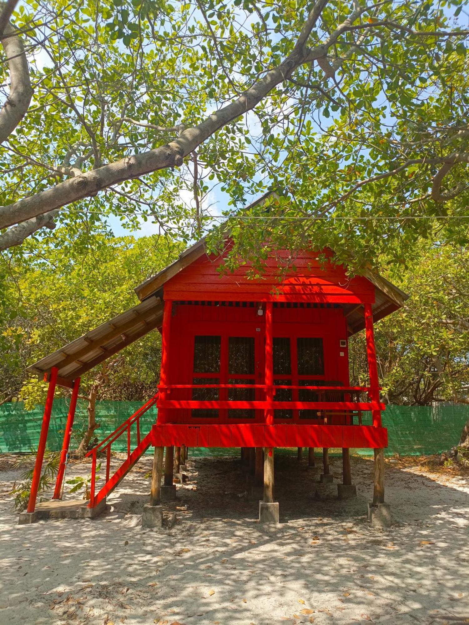 Koh Rong Beach Hostel And Bungalows Kaoh Touch ภายนอก รูปภาพ