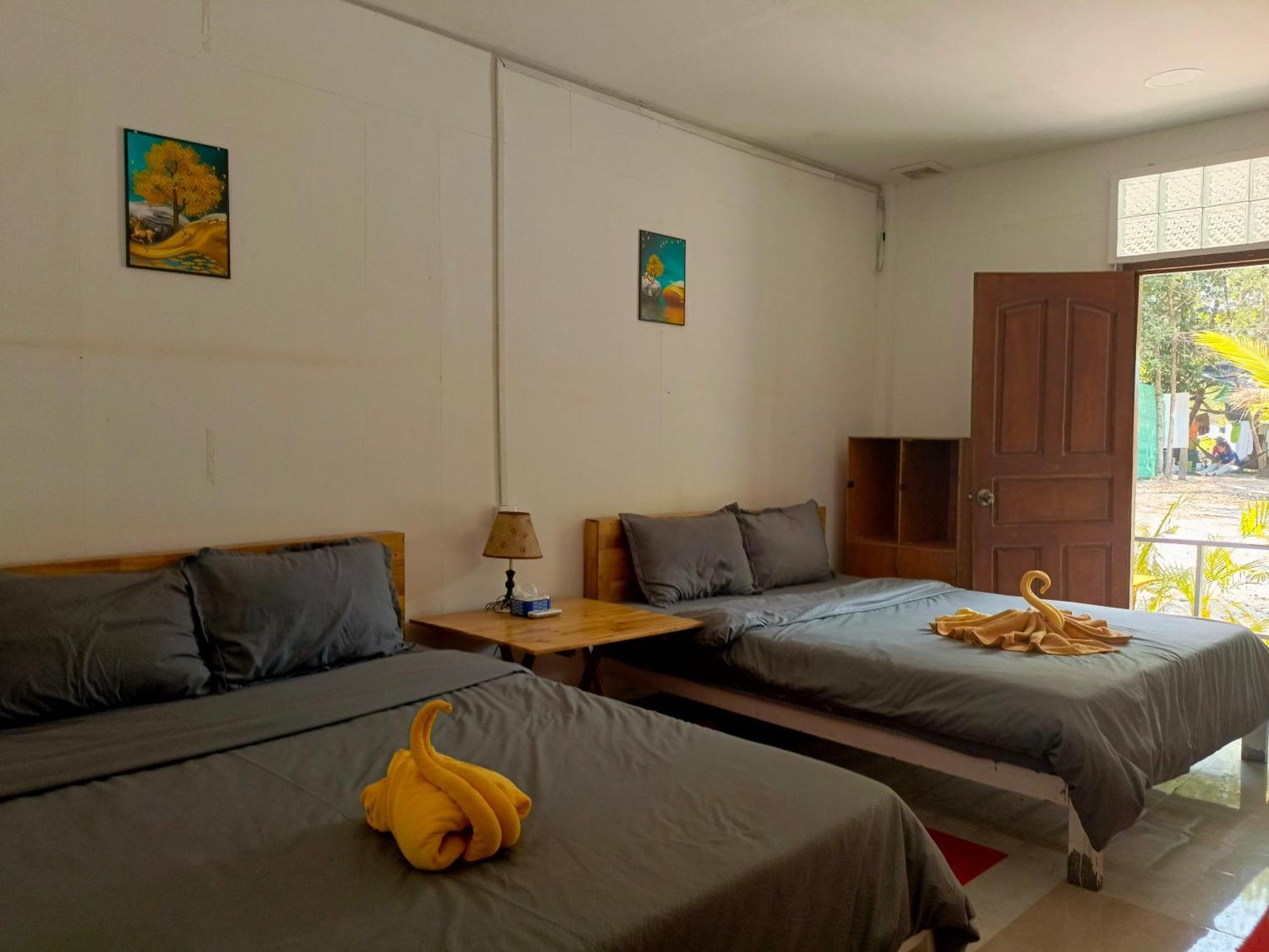 Koh Rong Beach Hostel And Bungalows Kaoh Touch ภายนอก รูปภาพ